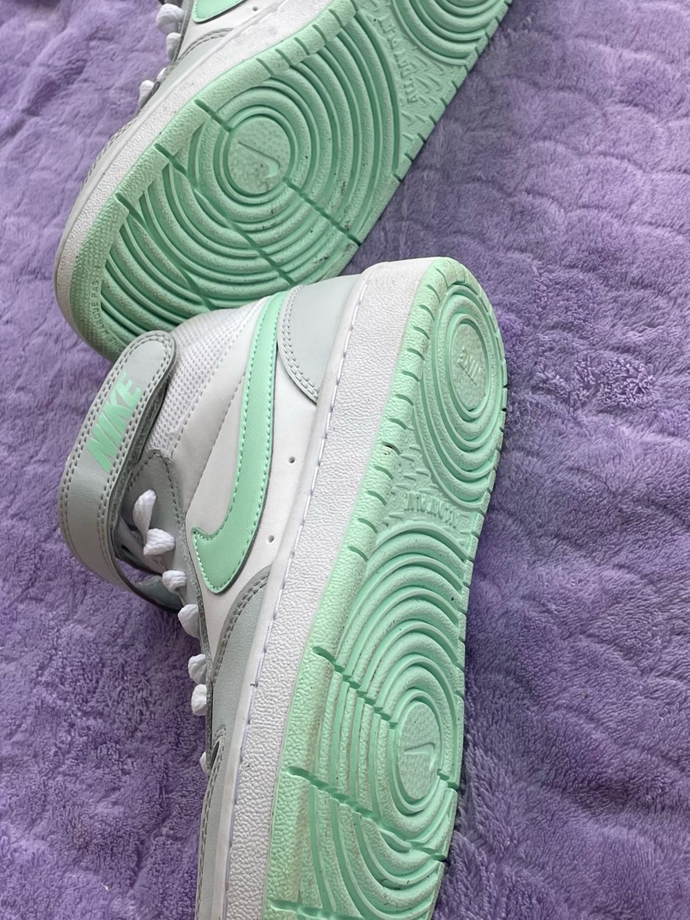 EUC Nike G Court Borough Mid 2 Sneakers Size Big Girl 3.5(W-5)